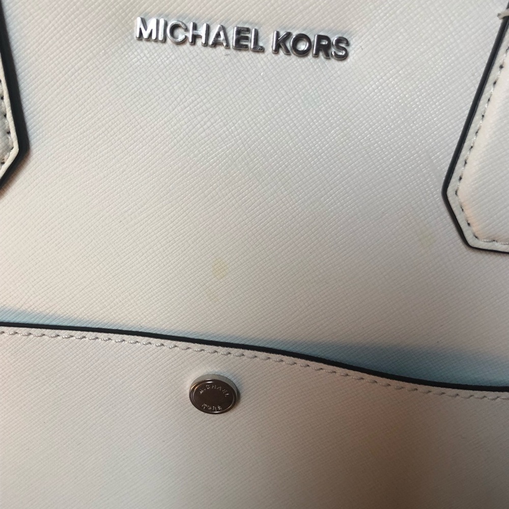 Michael Kors purse - Picture 6 of 8